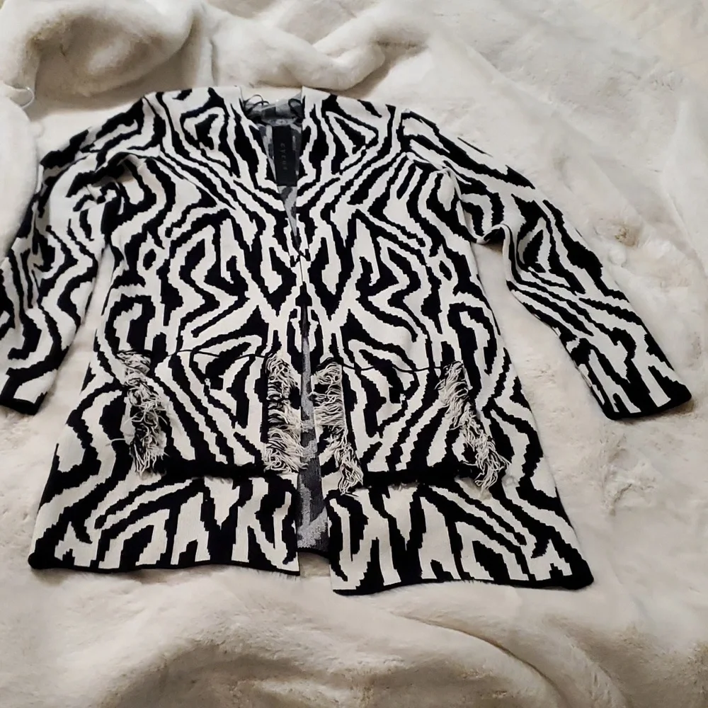 Cyrus Sweater - Picture 1 of 6